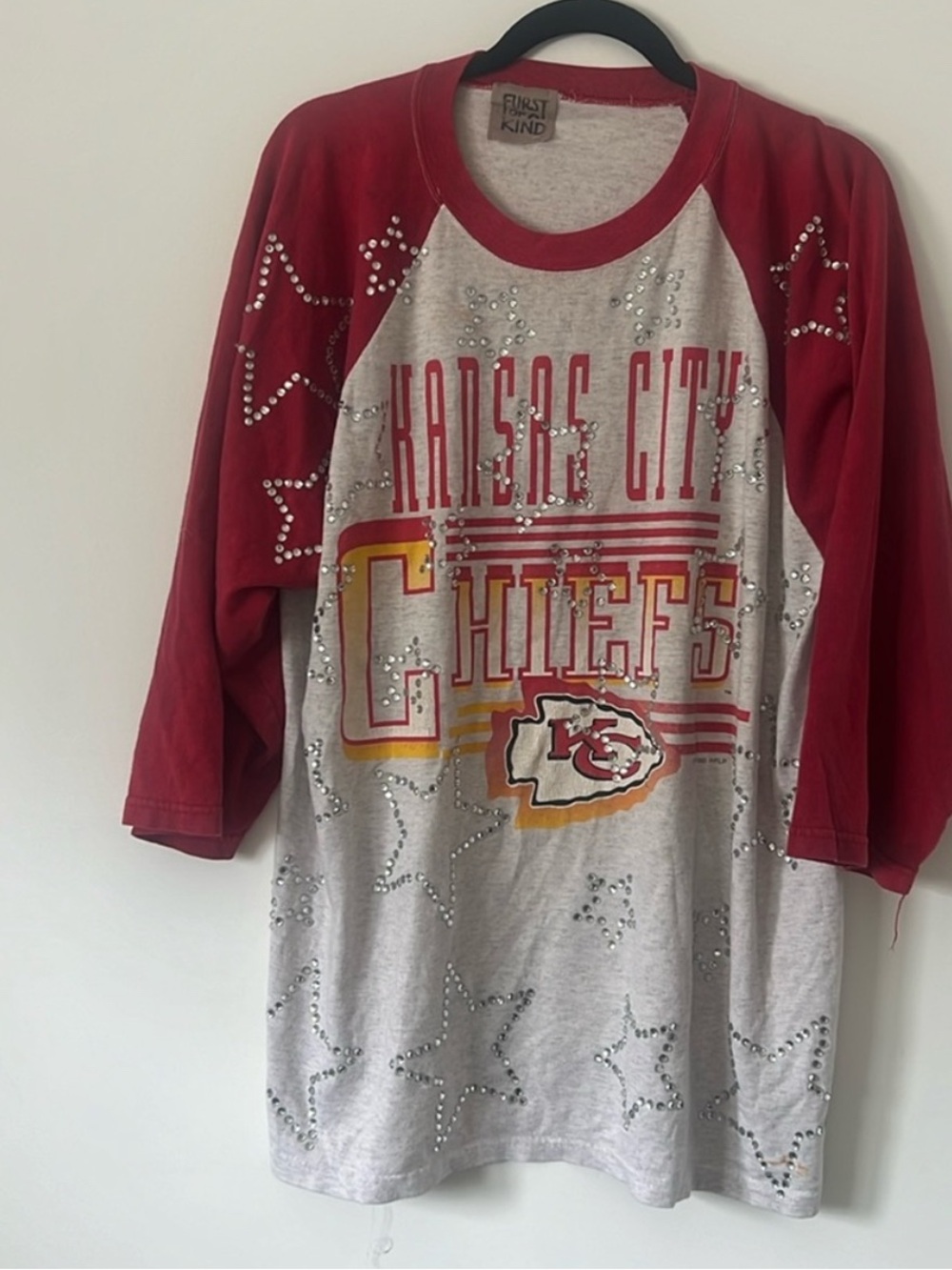 LF Red and Gray Kansas City Chiefs Rhinestone Raglan Tee furst of a kind